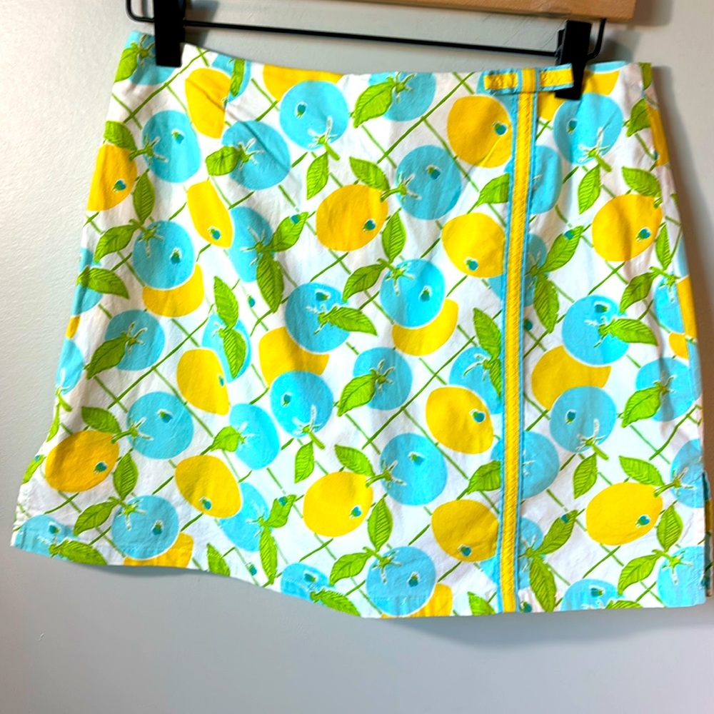Lilly Pulitzer white label Iemon print skirt built in shorts size 6 preppy vacay